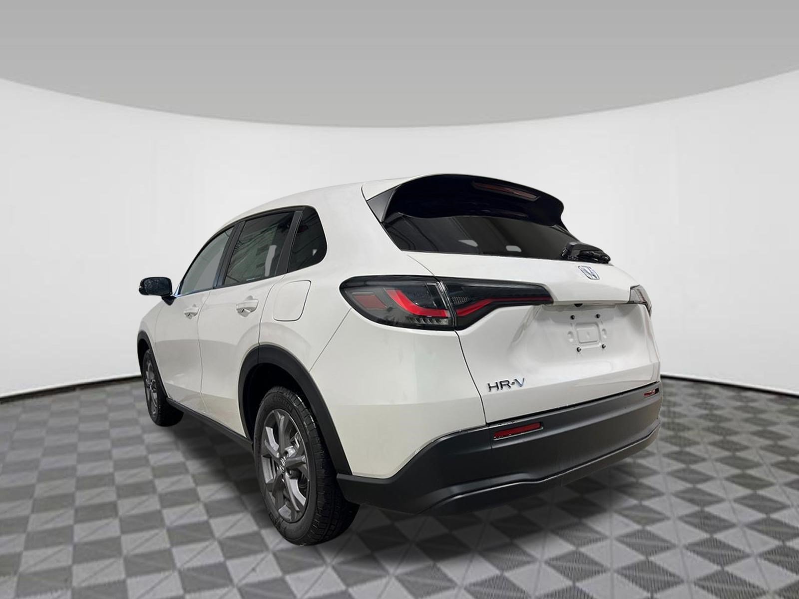 New 2027 Honda HR-V LX image 4