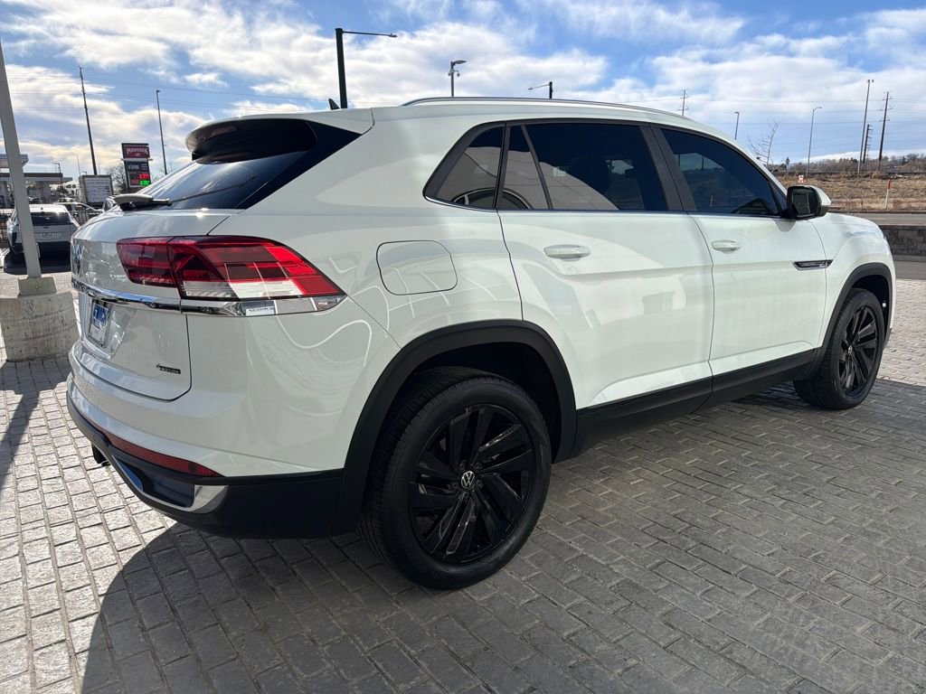 Certified 2023 Volkswagen Atlas Cross Sport SE w/ Panoramic Sunroof Package image 7