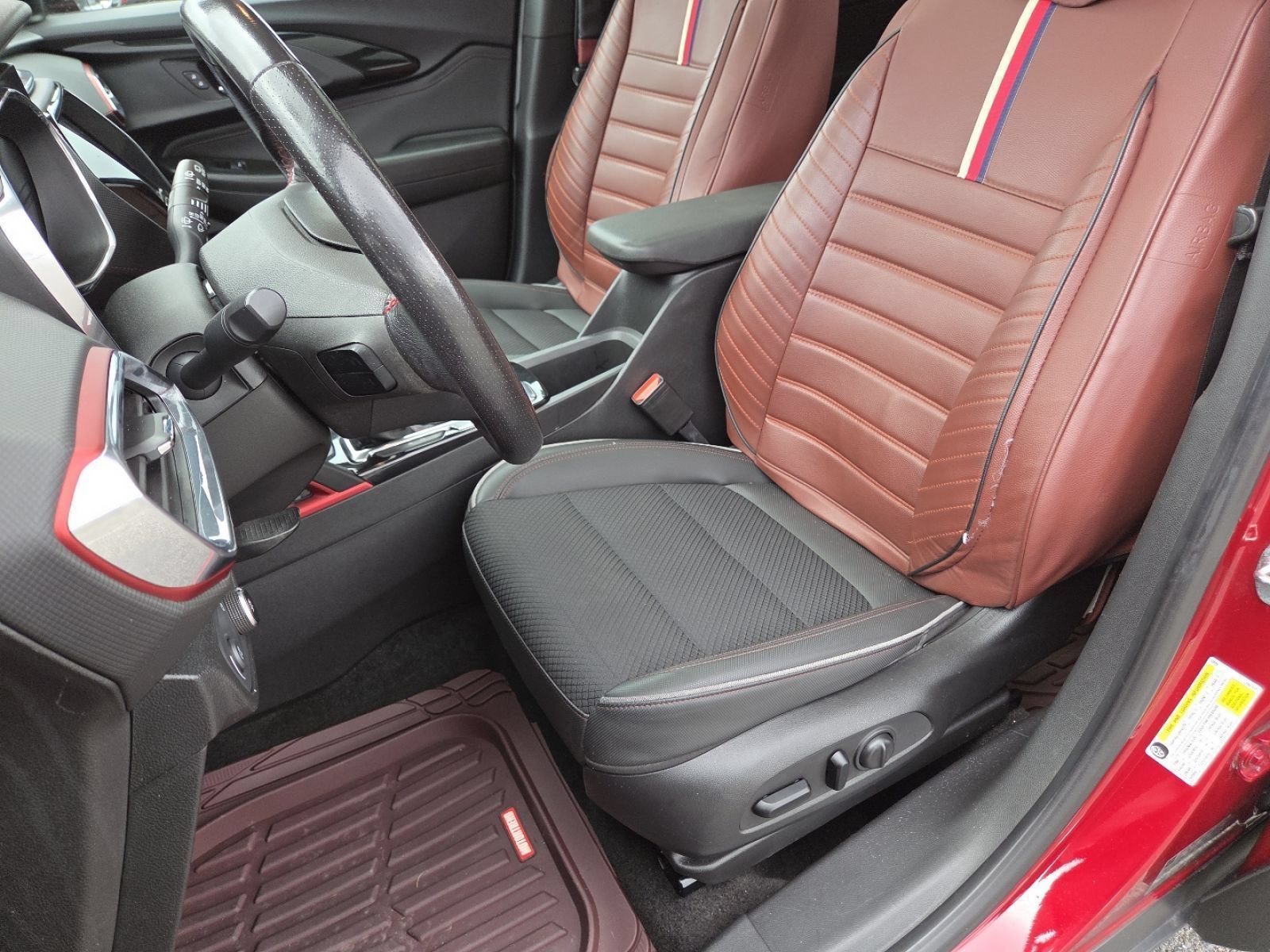 Used 2021 Chevrolet TrailBlazer RS w/ Sun and Liftgate Package AWD/4WD image 28