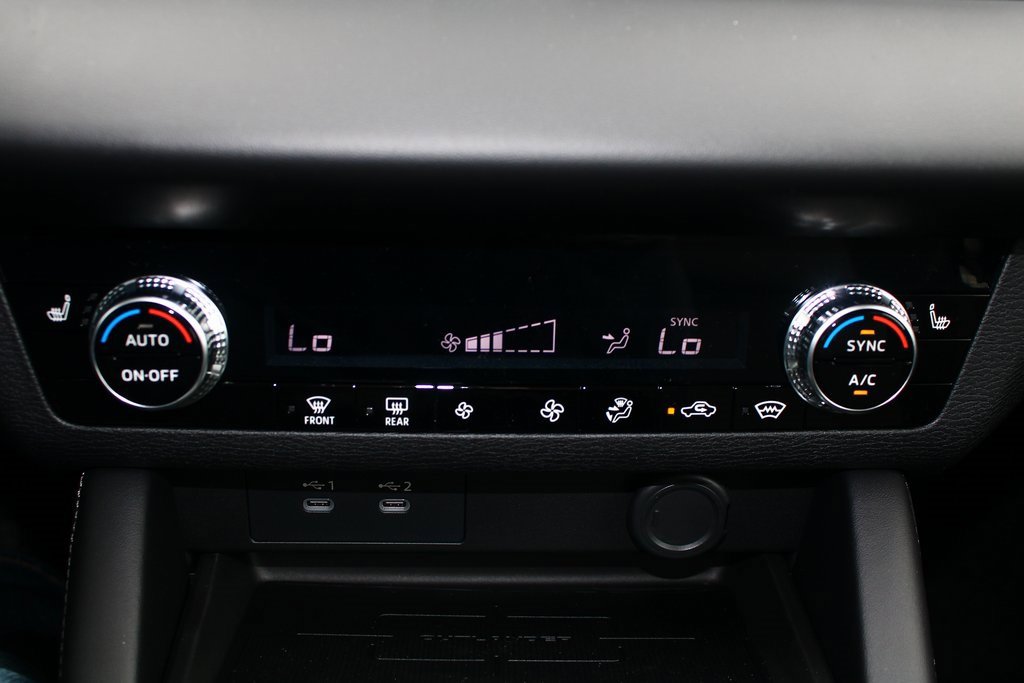 New 2026 Mitsubishi Outlander ES image 18