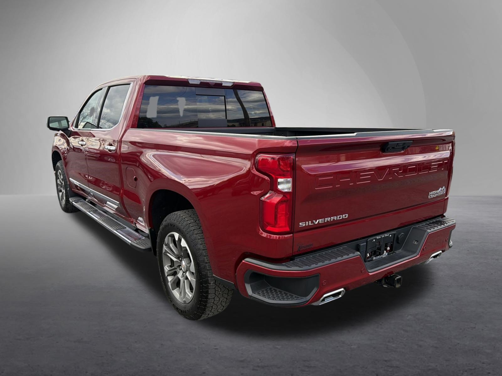 Used 2024 Chevrolet Silverado 1500 High Country AWD/4WD image 6