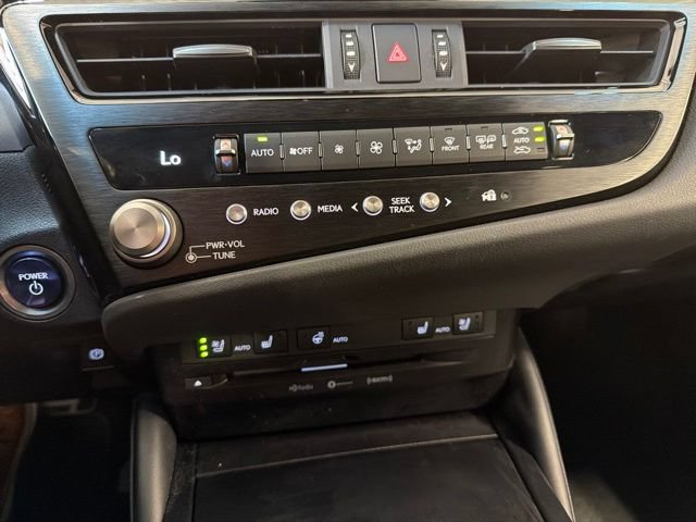 Used 2022 Lexus ES 300h F Sport w/ Accessory Package FWD image 20