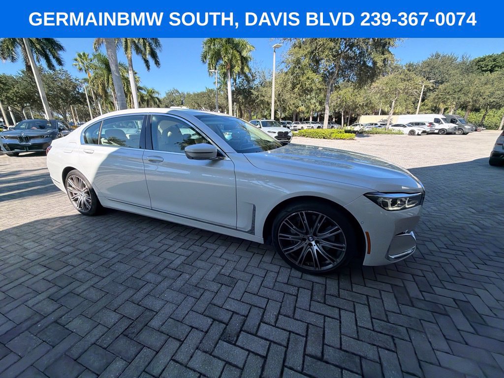 Used 2022 BMW 750i xDrive w/ Luxury Rear Seating Package AWD/4WD image 16