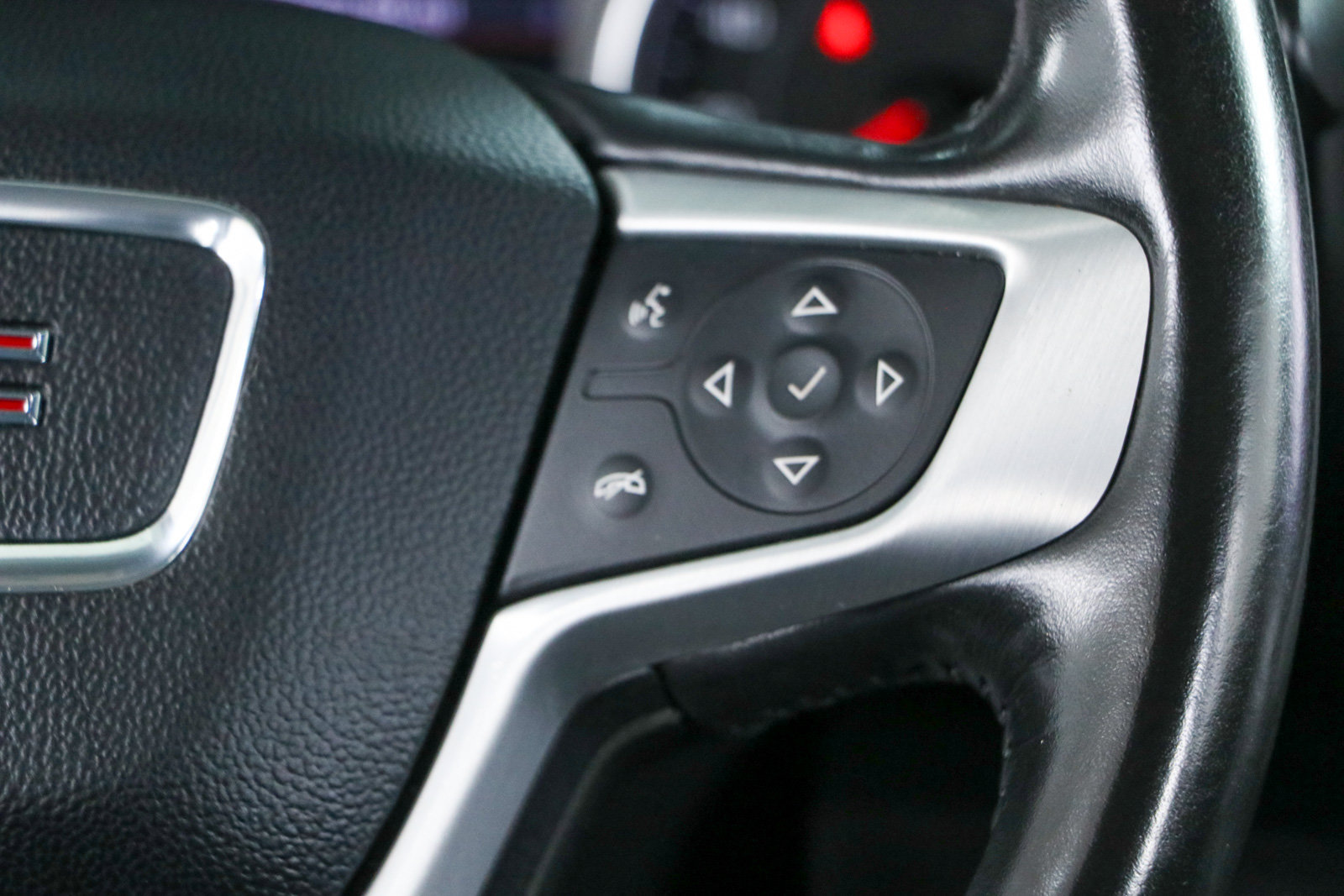 Used 2020 GMC Terrain SLT w/ Preferred Package FWD image 14