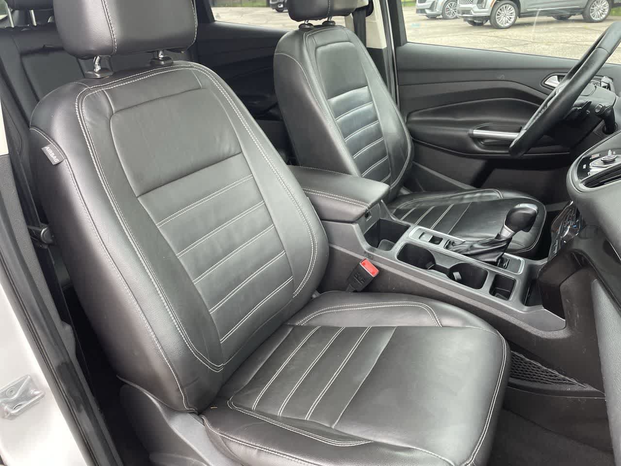 Used 2017 Ford Escape Titanium AWD/4WD image 22