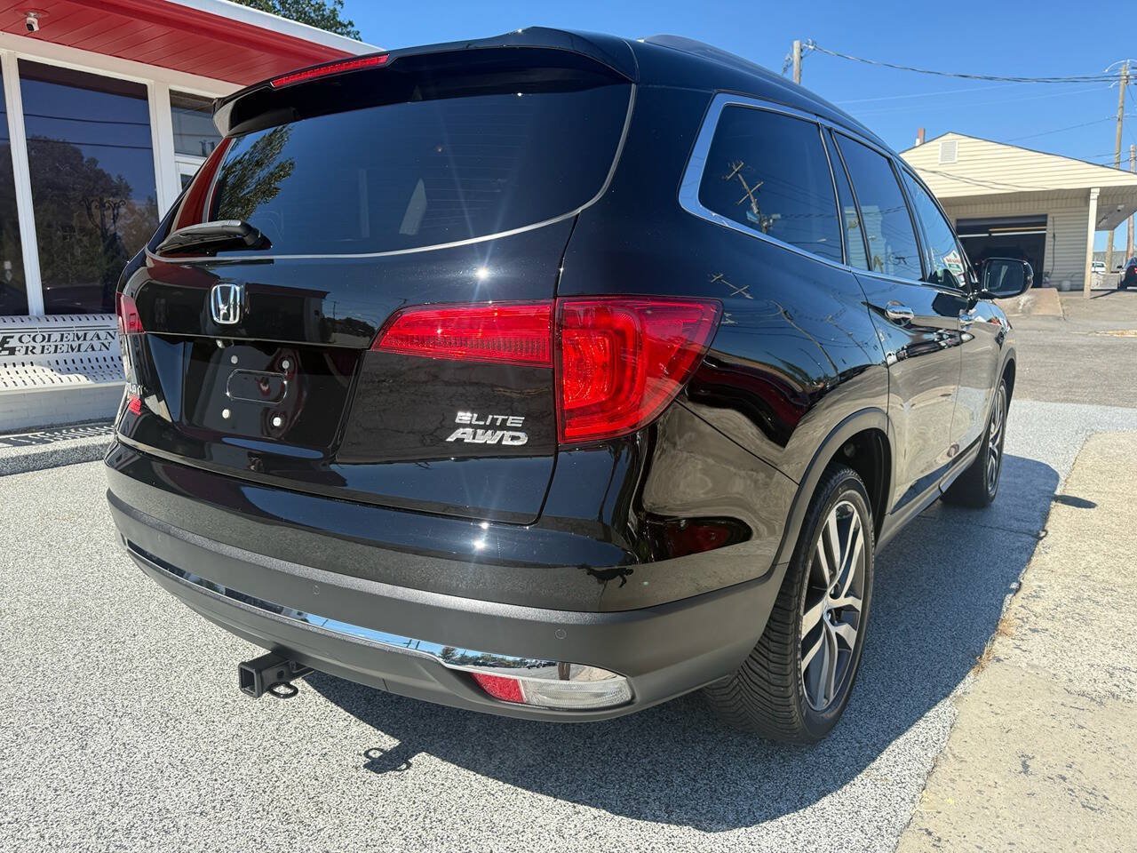 Used 2016 Honda Pilot Elite image 6