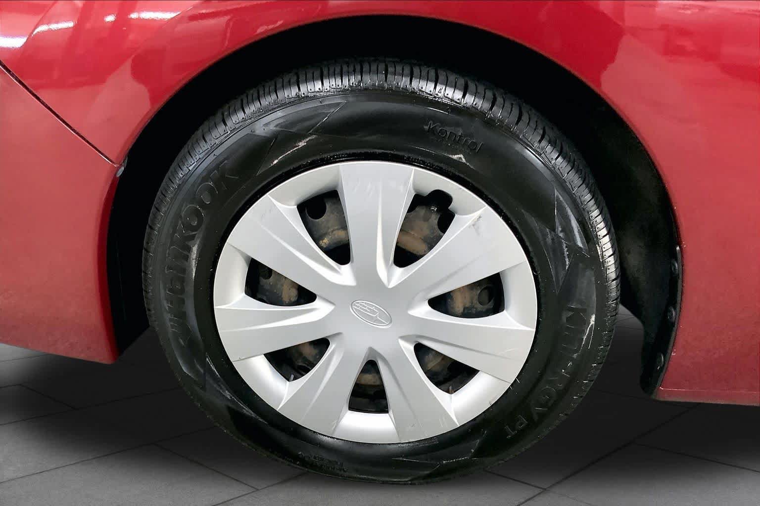 Used 2015 Subaru Impreza 2.0i AWD/4WD image 11