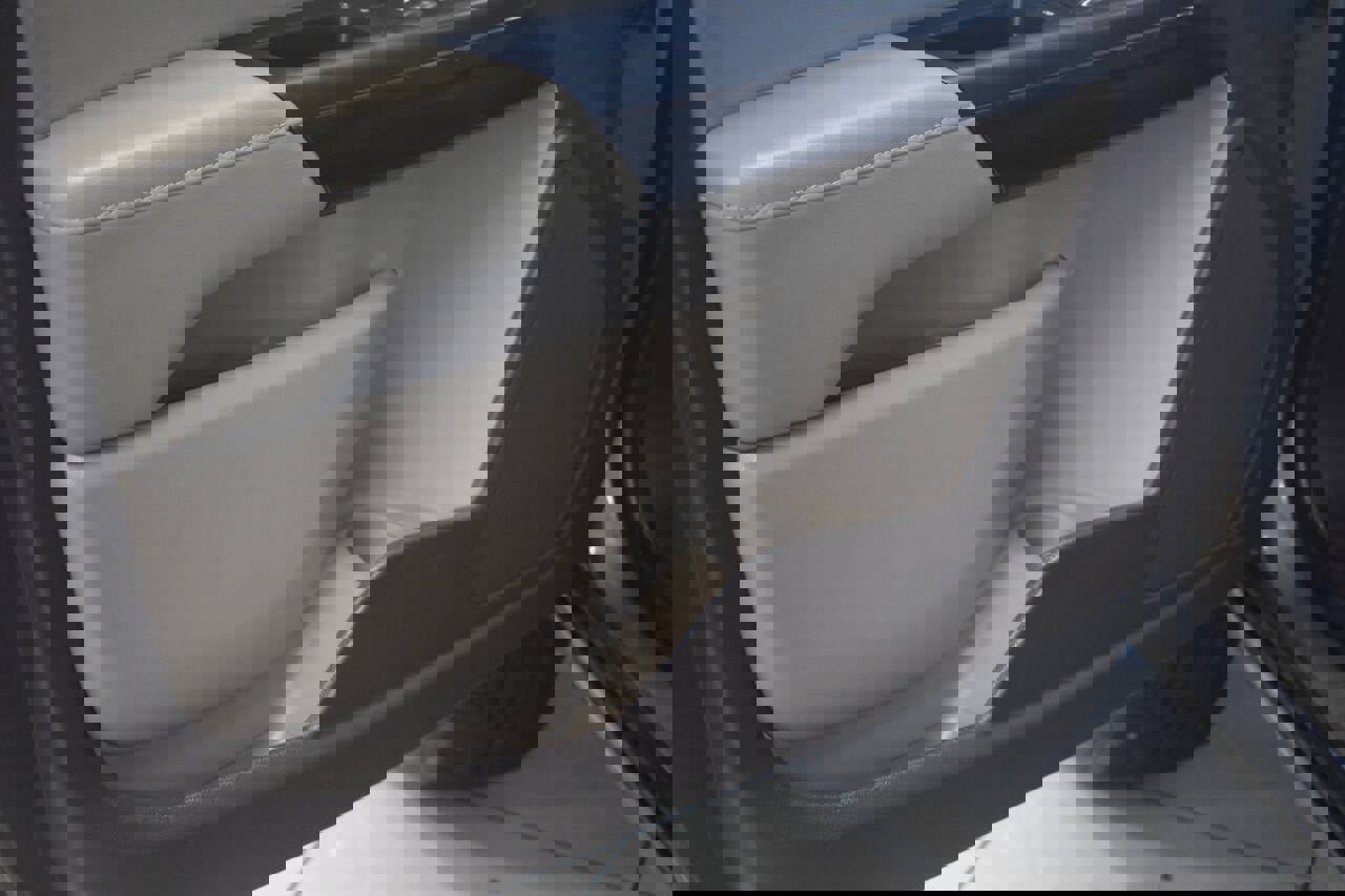 Used 2015 GMC Canyon SLT w/ Driver Alert Package image 57