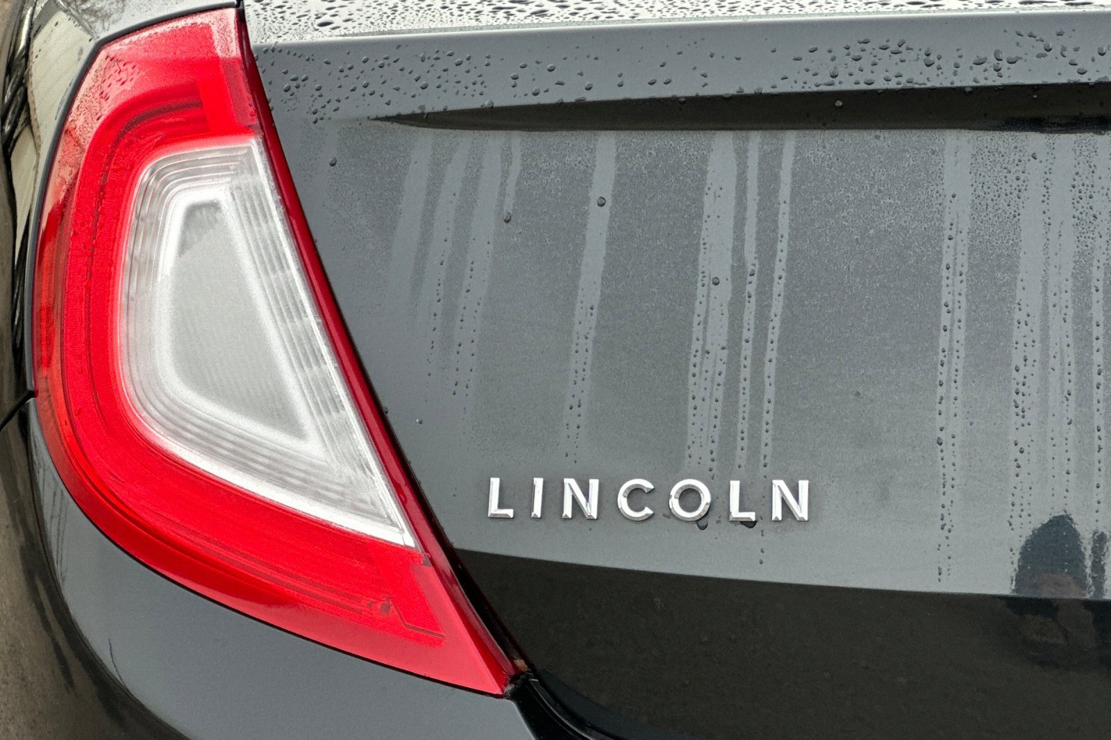 Used 2014 Lincoln MKS w/ Equipment Group 101A image 47