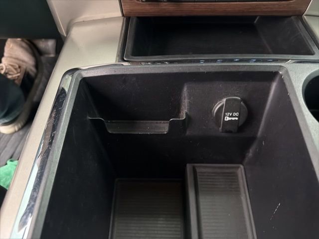 Used 2014 RAM 2500 Laramie w/ Black Appearance Group image 30