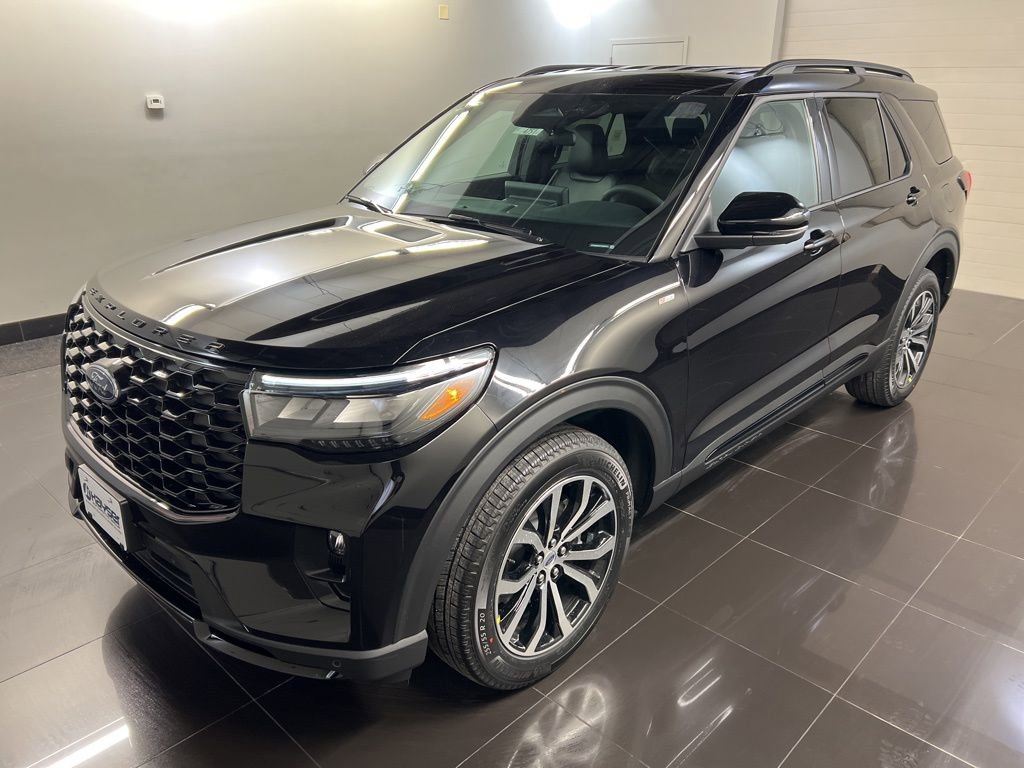 New 2026 Ford Explorer ST-Line image 3