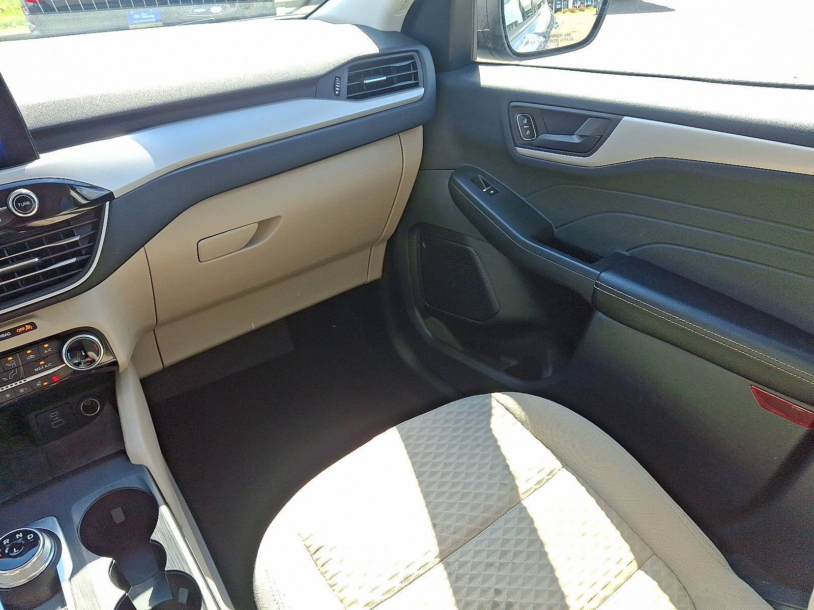 Certified 2022 Ford Escape SE w/ Convenience Package image 16