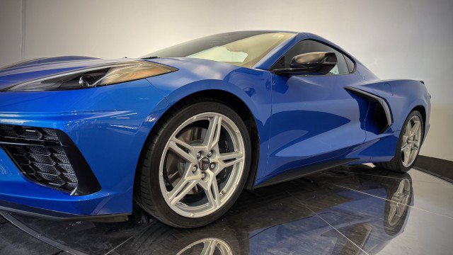 Used 2024 Chevrolet Corvette Stingray Premium Cpe w/ Z51 Performance Package RWD image 22