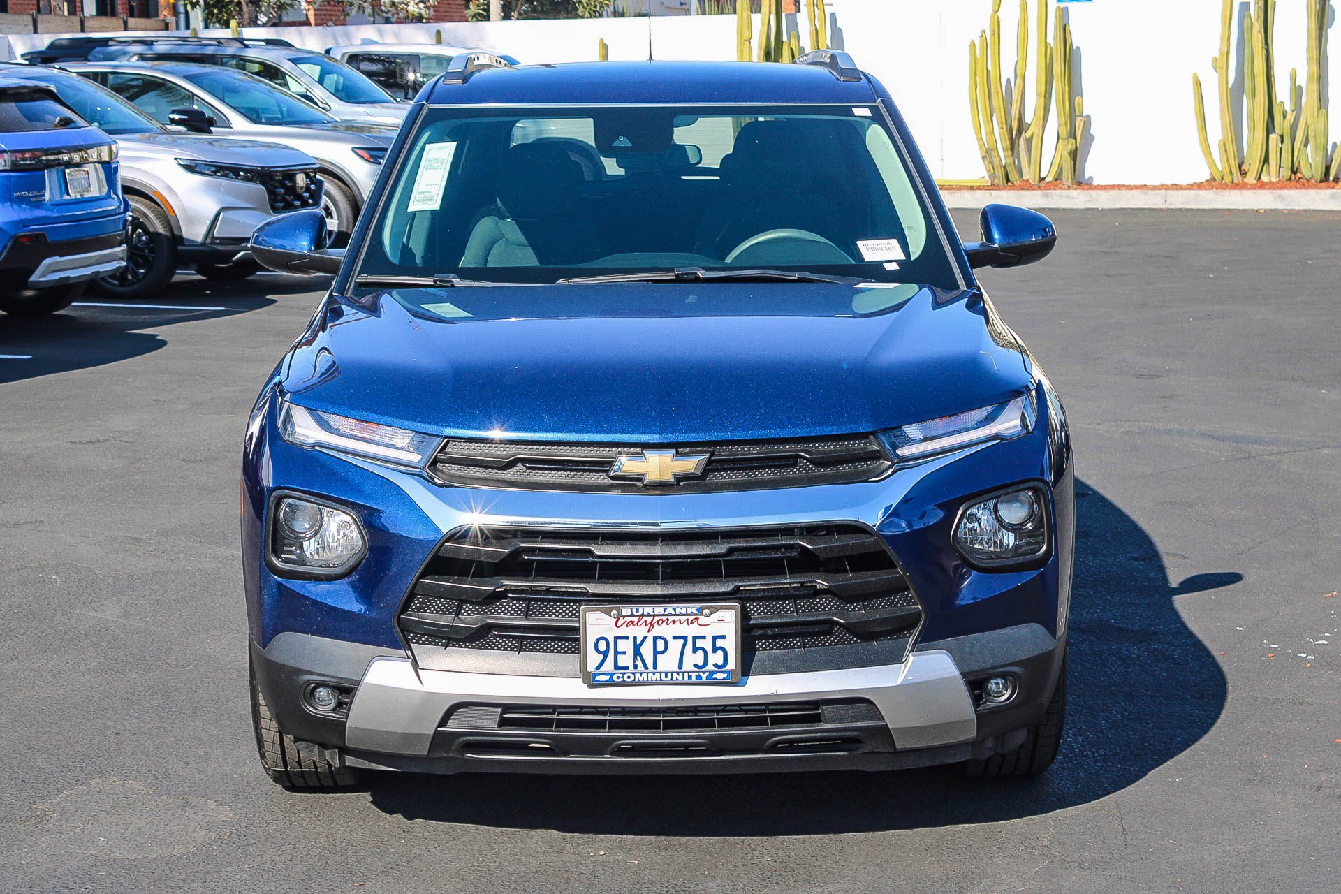 Used 2023 Chevrolet TrailBlazer LT image 2