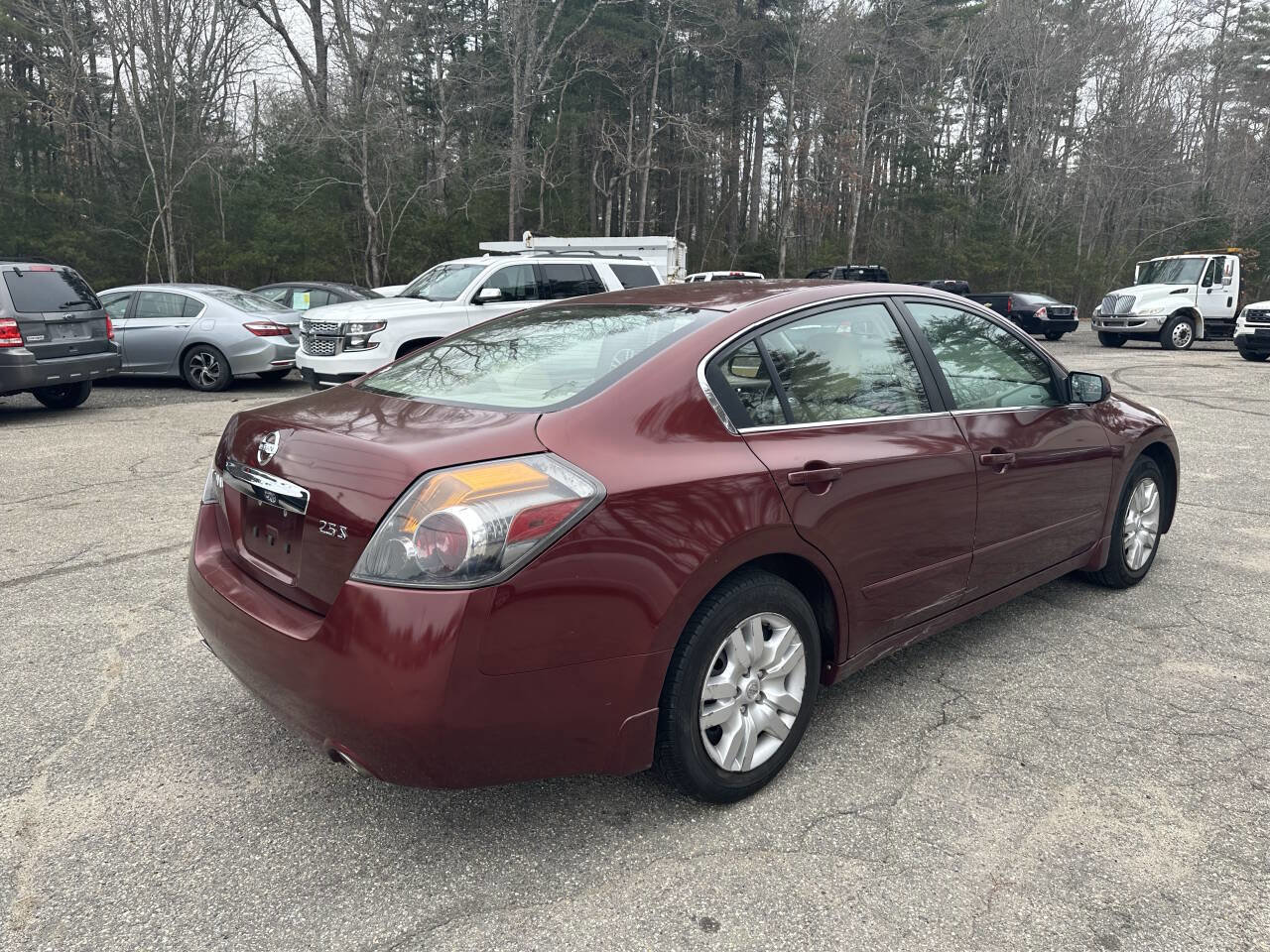 Used 2010 Nissan Altima 2.5 S FWD image 10