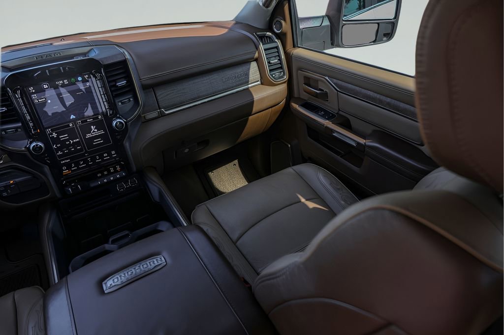 Used 2024 RAM 3500 Limited AWD/4WD image 30