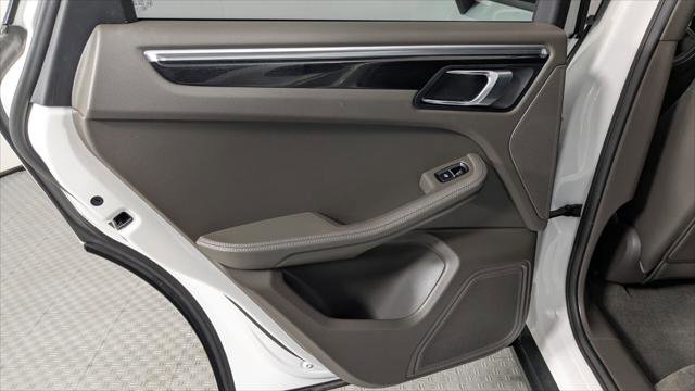 Used 2017 Porsche Macan image 17