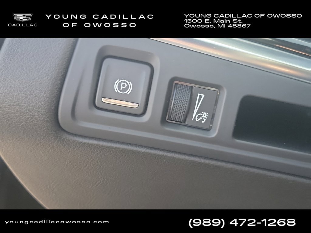 Used 2025 Cadillac XT6 Luxury w/ LPO, Floor Liner Package AWD/4WD image 9