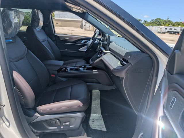New 2026 Ford Explorer Platinum RWD image 7