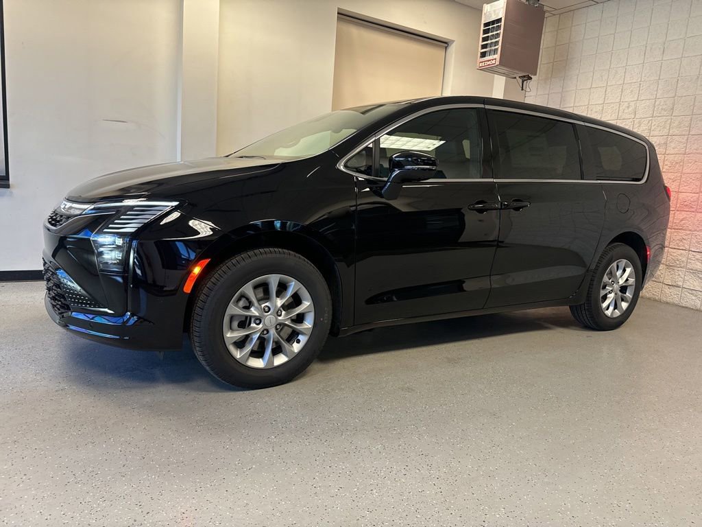New 2027 Chrysler Pacifica Select AWD/4WD image 13