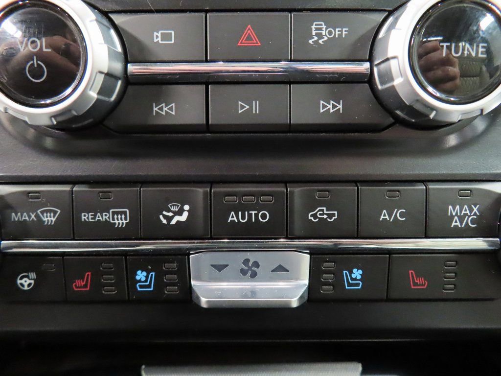 Used 2025 Ford F450 Platinum w/ Platinum Plus Package AWD/4WD image 71