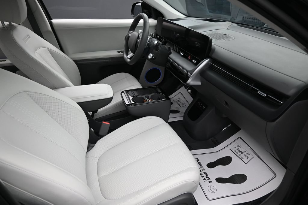 Used 2025 Hyundai Ioniq 5 Limited RWD image 36