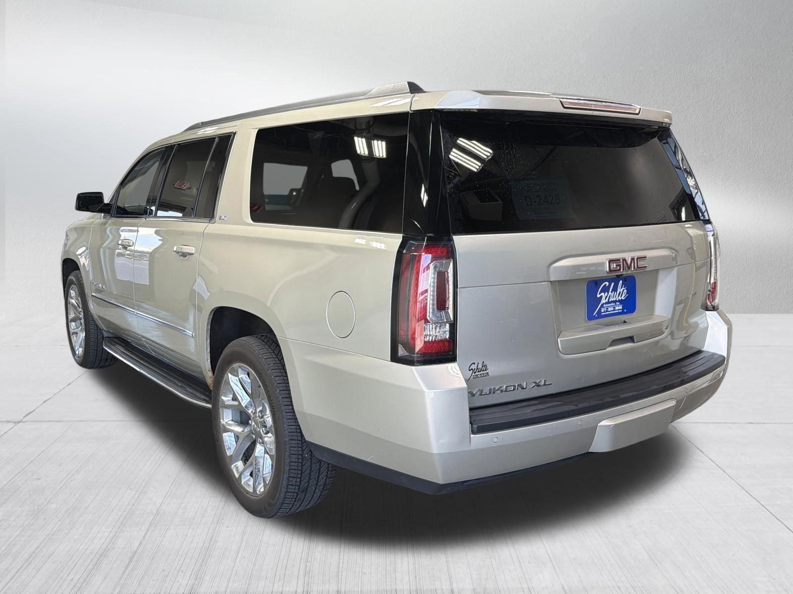 Used 2016 GMC Yukon XL SLT w/ Open Road Package image 5