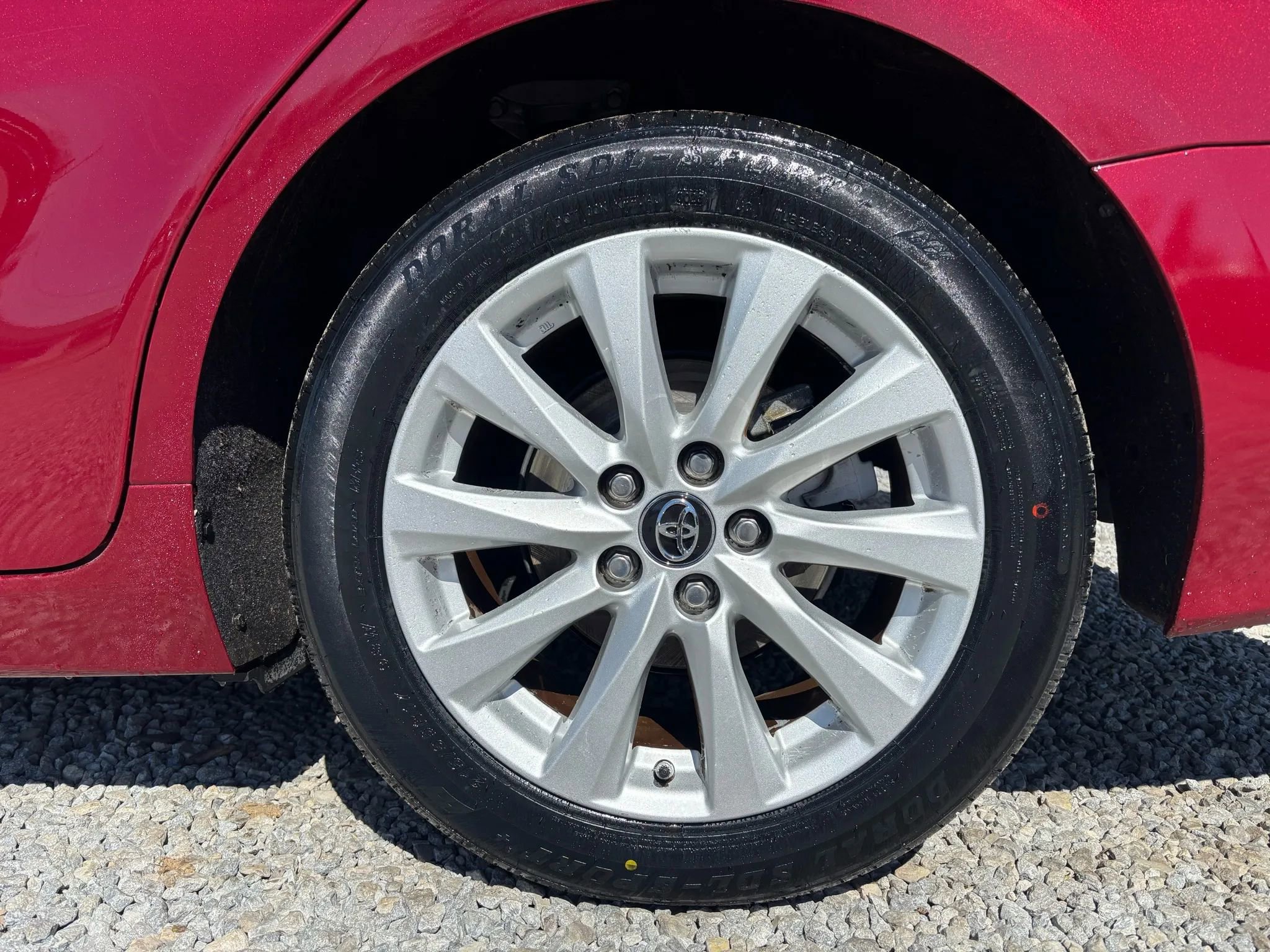 Used 2018 Toyota Camry LE w/ Convenience Package image 2