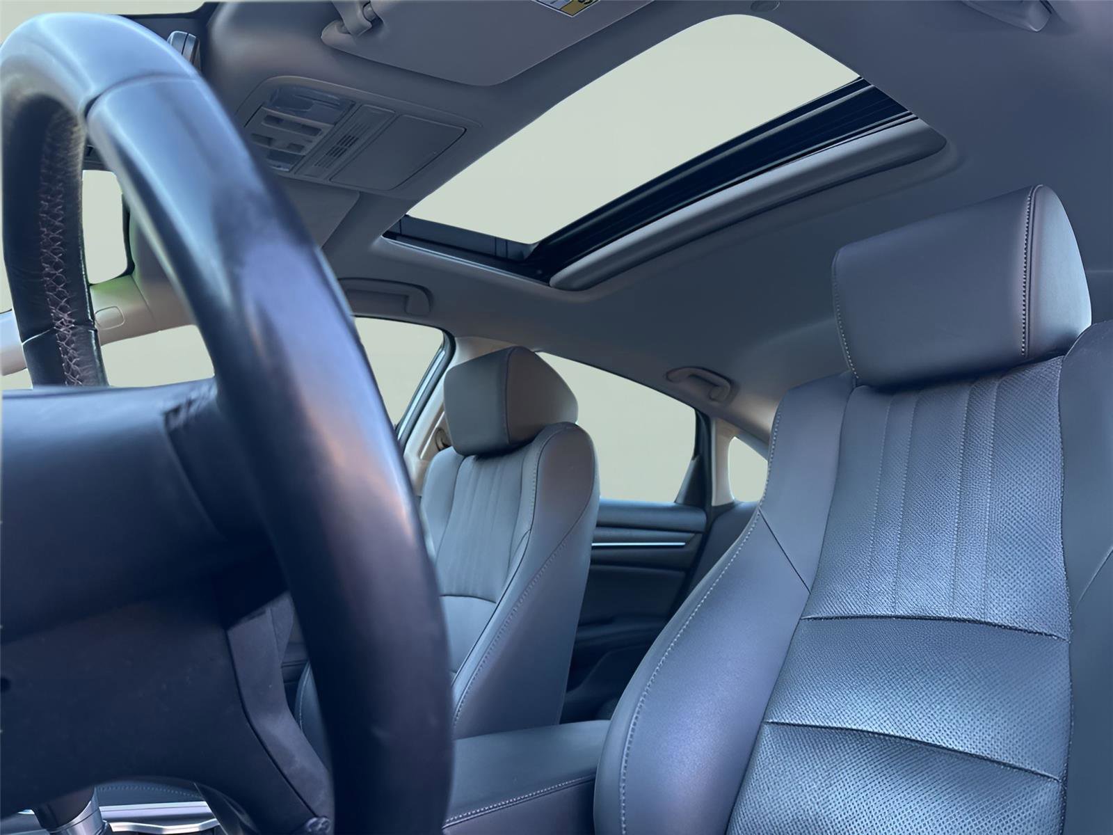 Used 2021 Honda Accord EX-L image 13