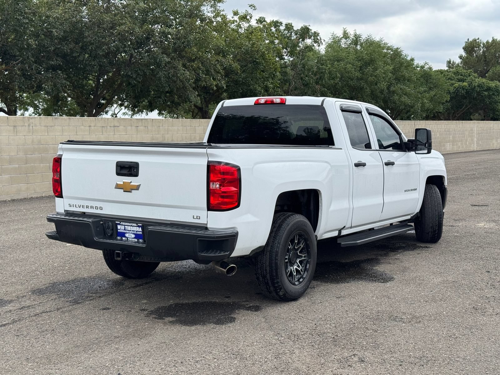Used 2019 Chevrolet Silverado 1500 LD RWD image 3