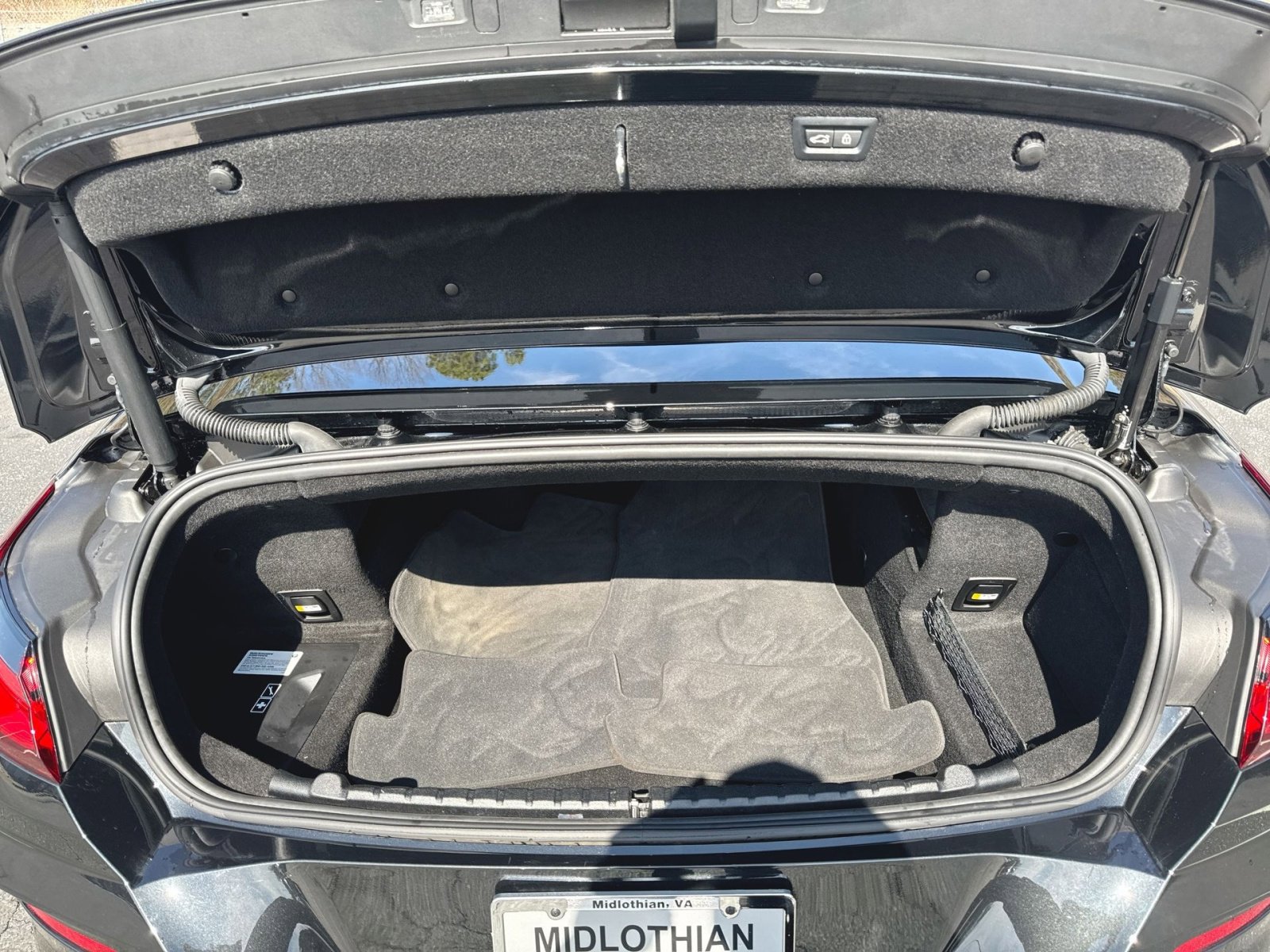 Used 2022 BMW 840i xDrive Convertible image 25