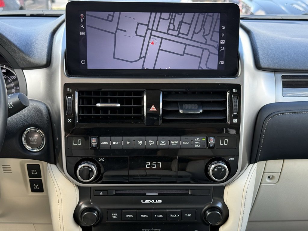 Used 2023 Lexus GX 460 Premium image 25