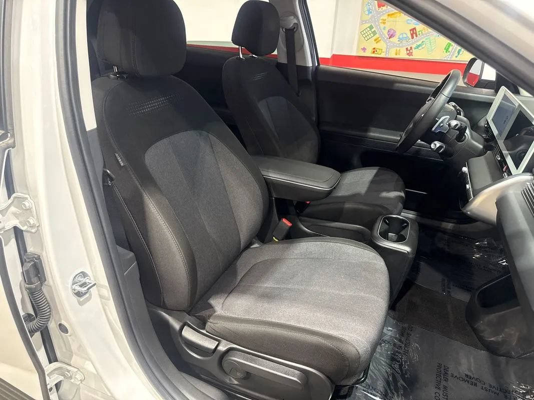 Used 2024 Hyundai Ioniq 5 SE AWD/4WD image 91