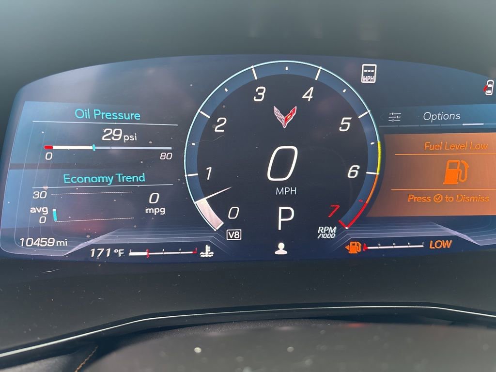 Used 2021 Chevrolet Corvette Stingray Preferred Cpe w/ Body-Colour Dual Roof Package RWD image 17