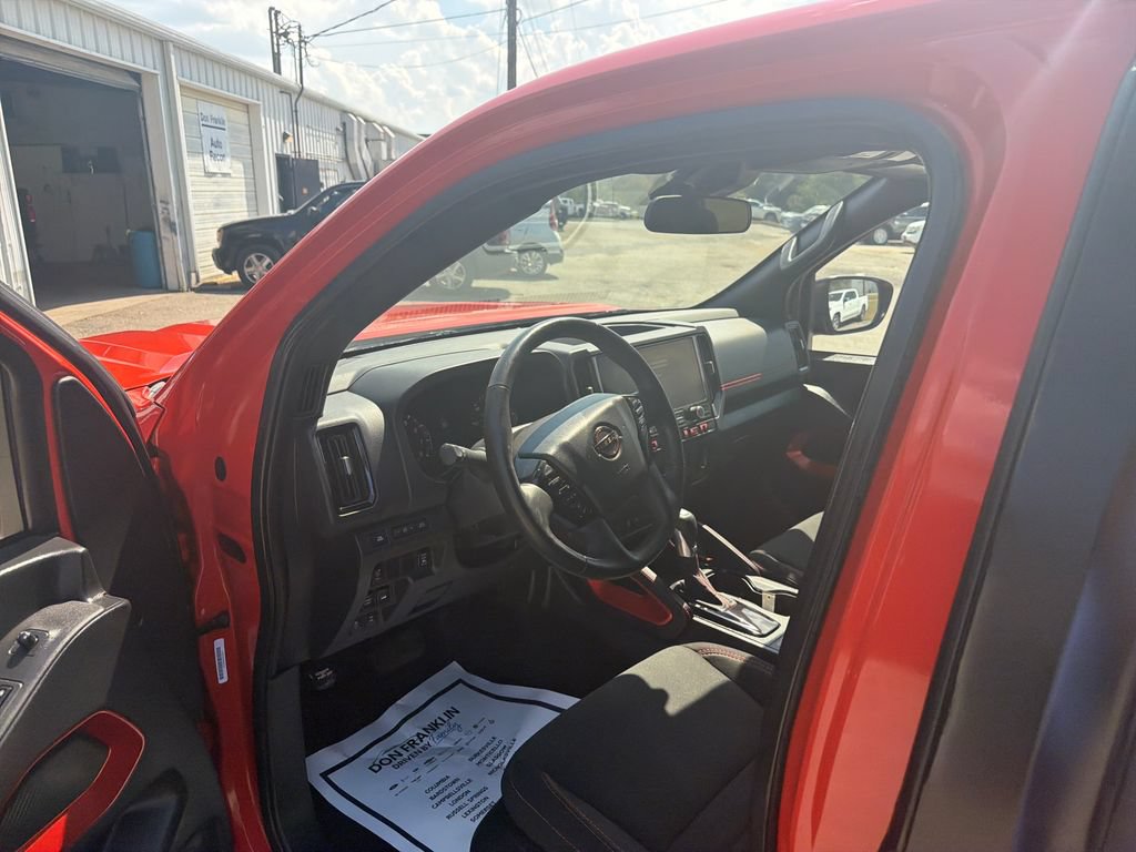 Used 2025 Nissan Frontier PRO-4X w/ Pro Convenience Package AWD/4WD image 15