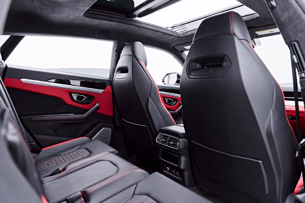 Used 2023 Lamborghini Urus S AWD/4WD image 47