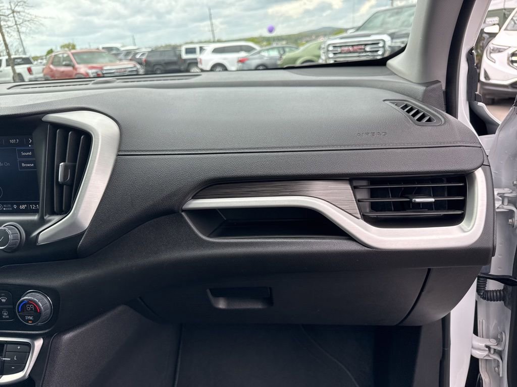 Used 2024 GMC Terrain SLT AWD/4WD image 21