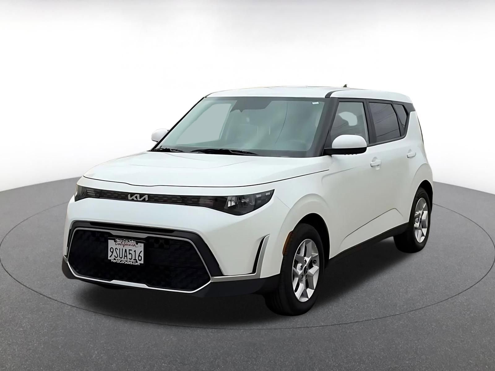 Used 2025 Kia Soul LX w/ LX Technology Package image 7
