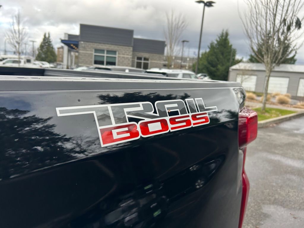 Used 2022 Chevrolet Silverado 1500 LT Trail Boss w/ Convenience Package II image 32