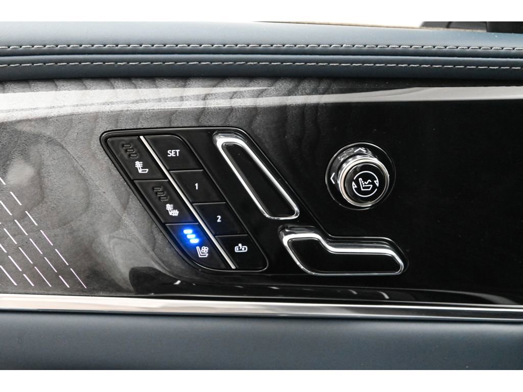 New 2026 Cadillac Escalade IQL Sport 2 AWD/4WD image 18