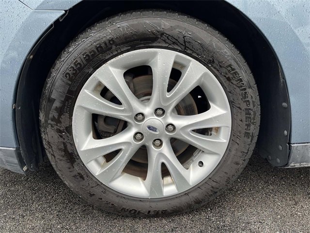 Used 2010 Ford Taurus SEL image 11