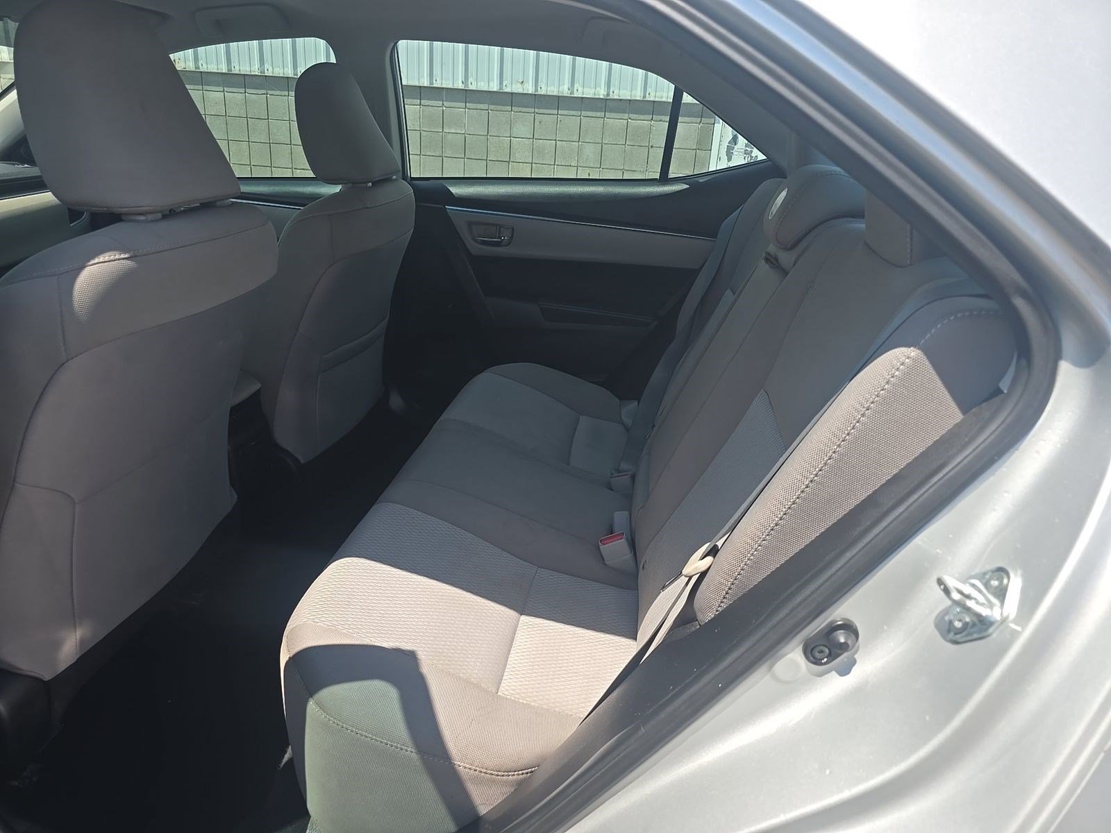 Used 2016 Toyota Corolla LE FWD image 13