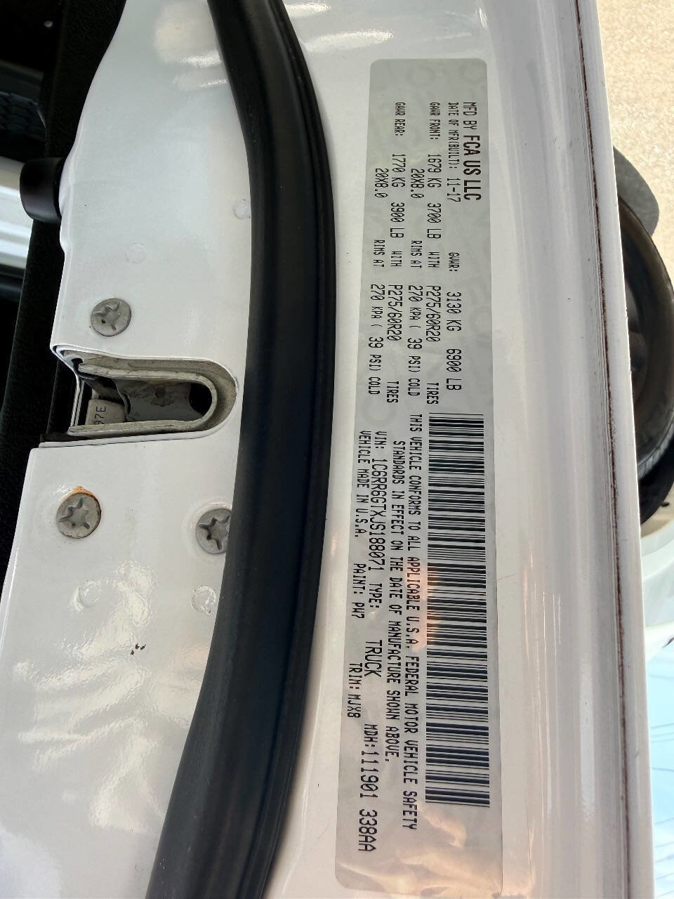 Used 2018 RAM 1500 SLT image 41