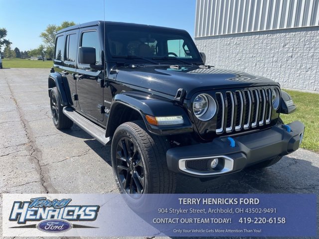 Used 2022 Jeep Wrangler Unlimited Sahara w/ Cold Weather Group image 1