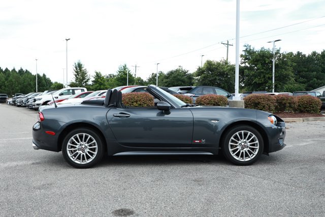 Used 2017 FIAT 124 Spider Classica RWD image 4