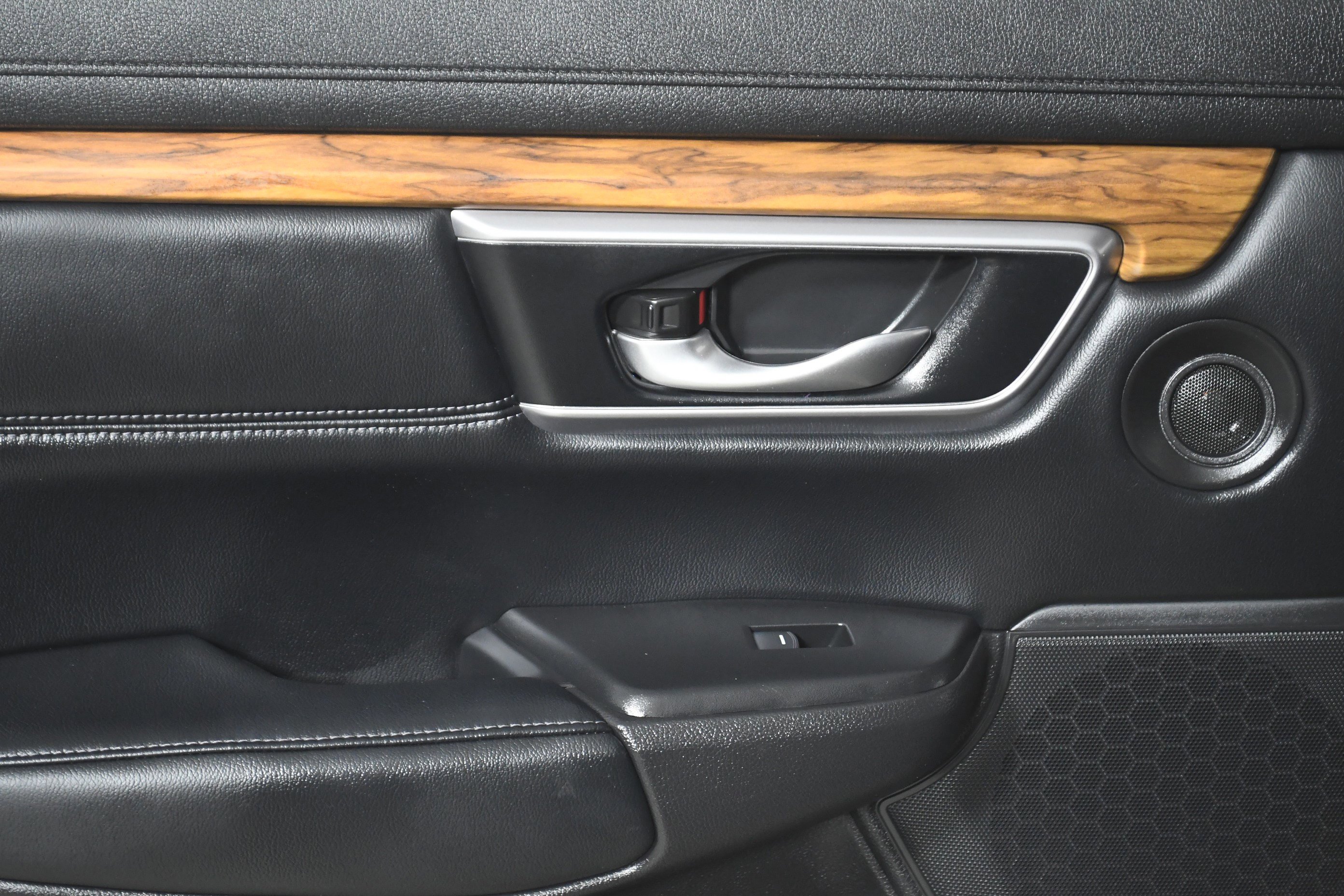 Used 2021 Honda CR-V EX-L image 23