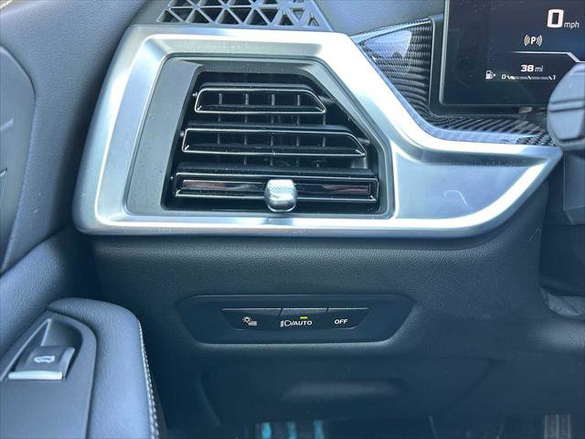 Used 2025 BMW X5 M60i image 34
