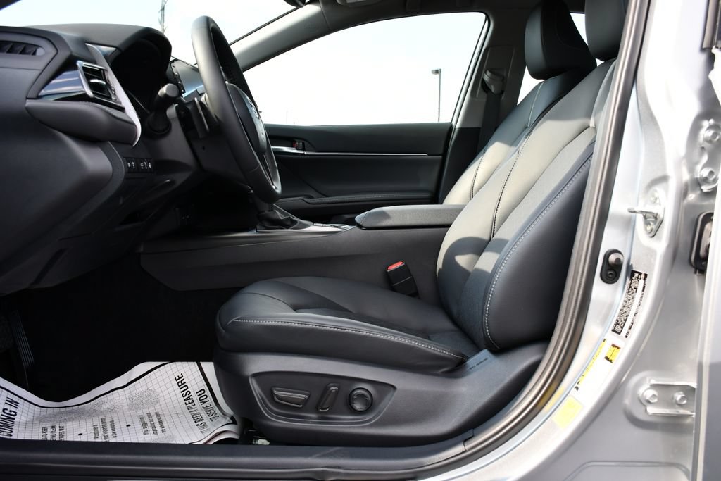 Used 2024 Toyota Camry XSE w/ Cold Weather Package FWD image 16