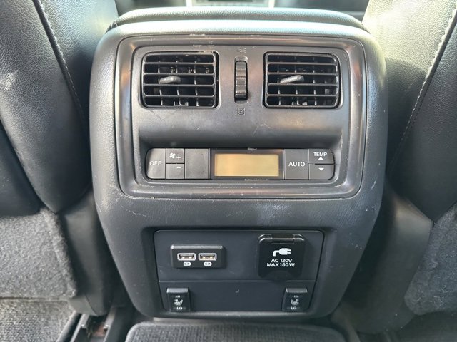 Used 2017 Nissan Pathfinder SL image 14