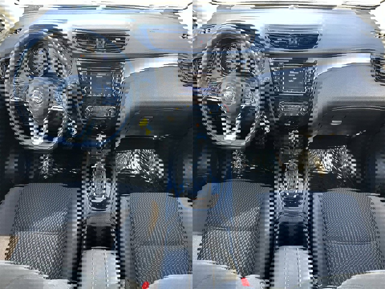 Certified 2021 Nissan Rogue Sport S image 16